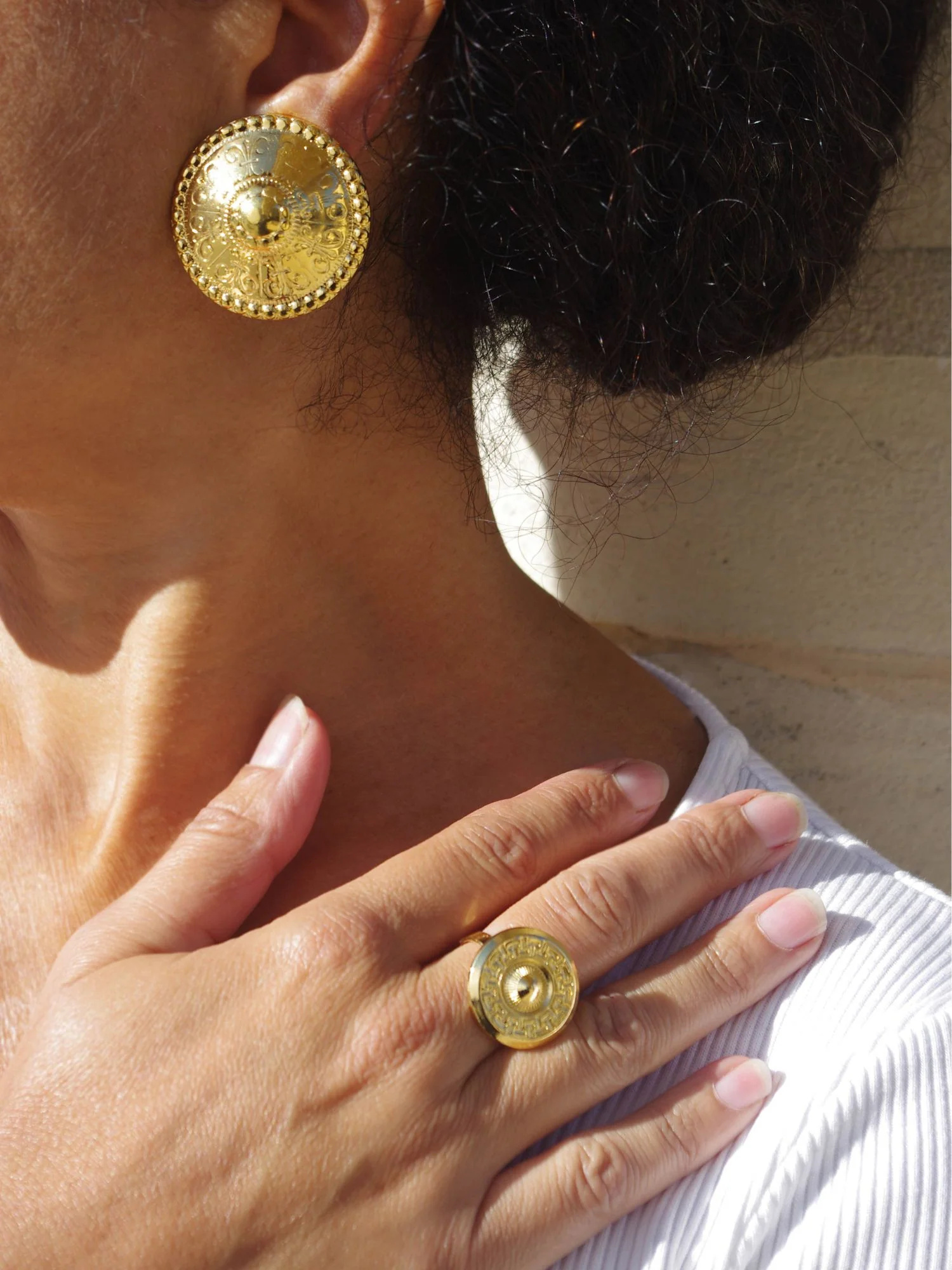 Bague Petit Dôme Dorée Lotta Djossou - vue 4