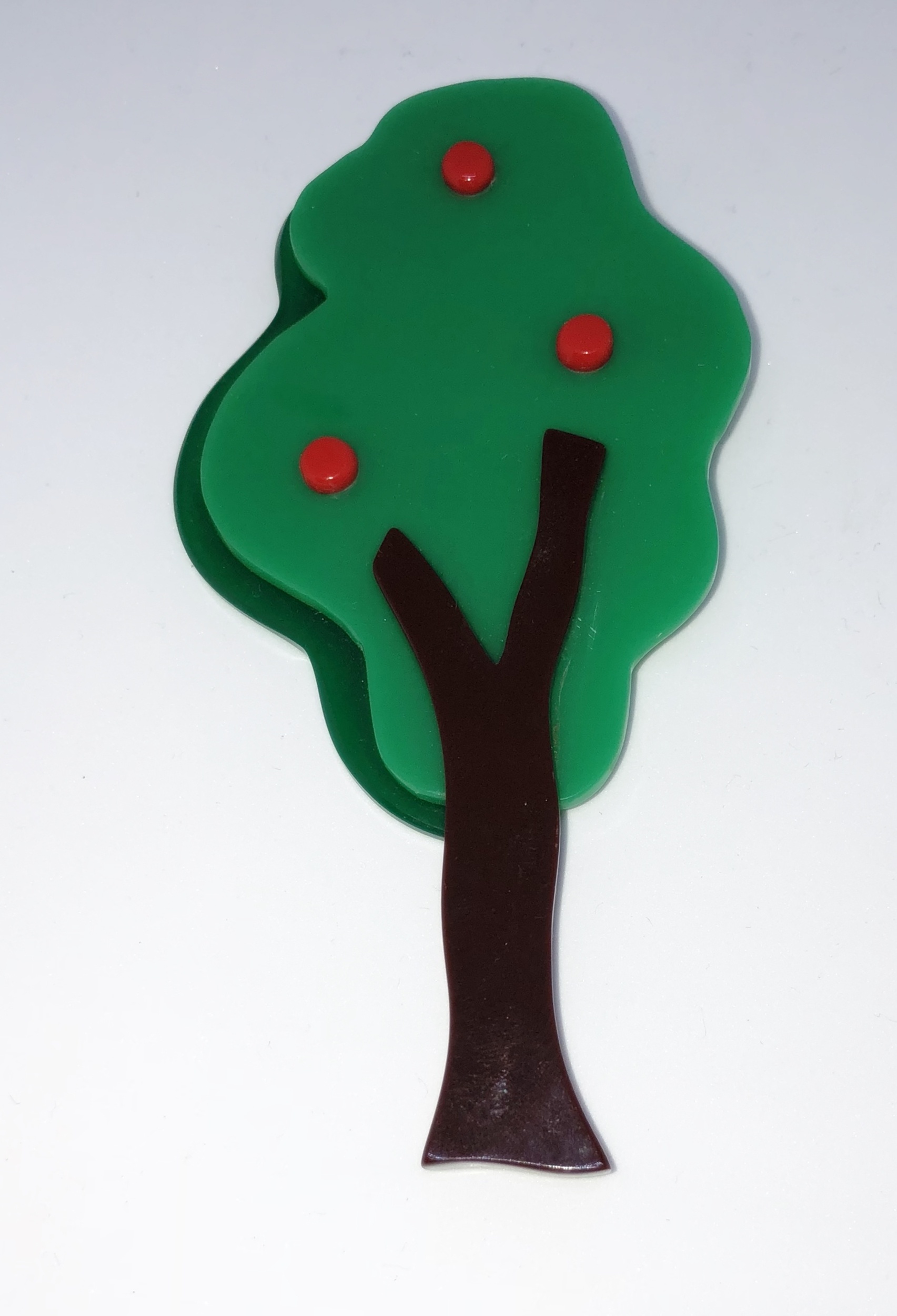Broche arbre 9,5 cm x 3,5 cm résine Marion Godart