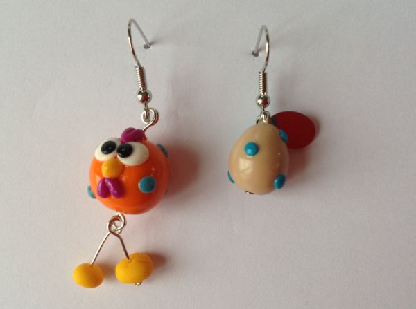 boucles d'oreilles Poule azimutée orange argile  polymère BELGAZOU 27