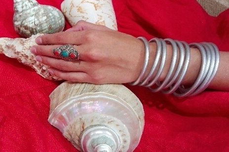 Bracelet ÉPAIS Ø7 jonc temple tibétain bouddhiste poudre d’argent et huile dans tube scellé – La Belle Simone Bijoux