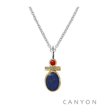 CPF1575 Collier argent chainette et pendentif argent et laiton orné lapislazuli et petit corail synthétique Dimensions  43 cm x 1,8 cm 38€