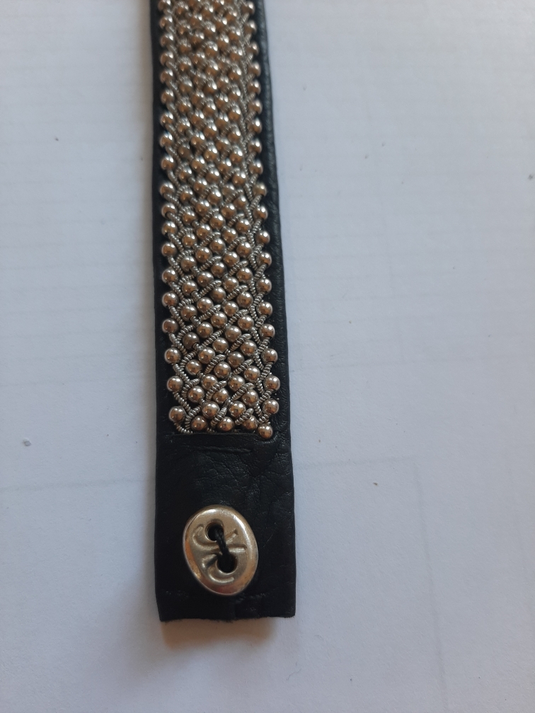 Bracelet GLAMOR collection pearls - cuir naturel de renne et fils dargent - Hanna Wallmark 4 199