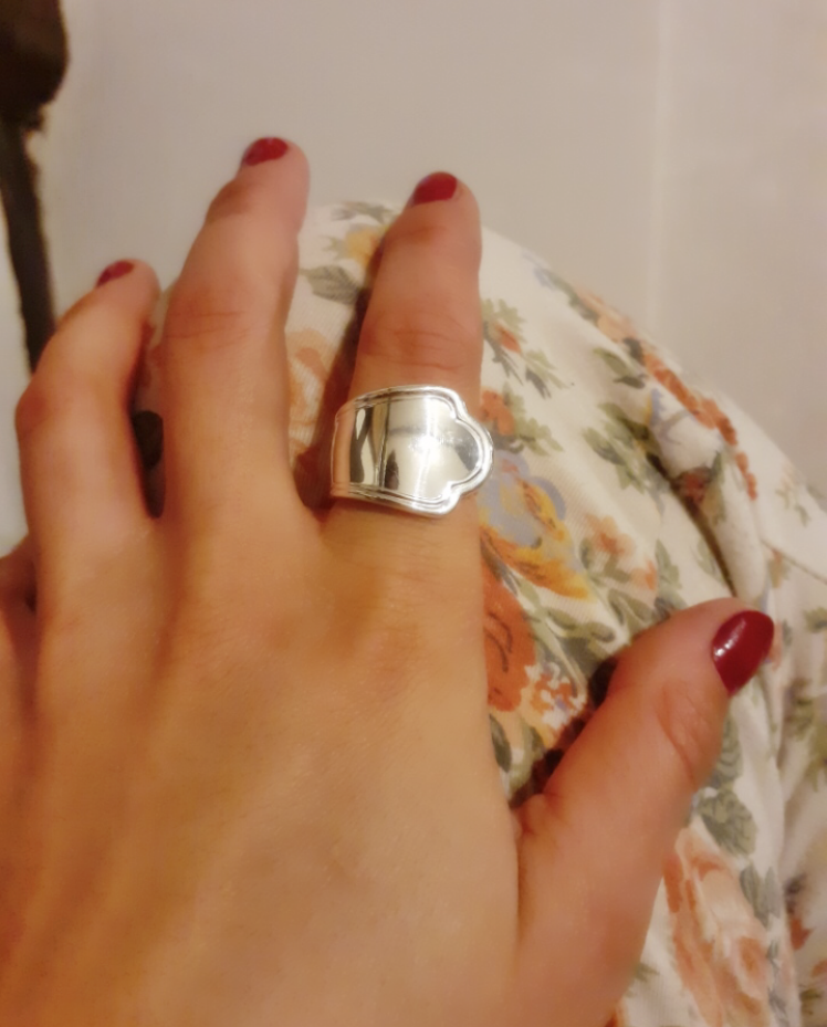 Bague manche n°4 fabriqué avec des couverts en argent - Création d'Olivia 49€