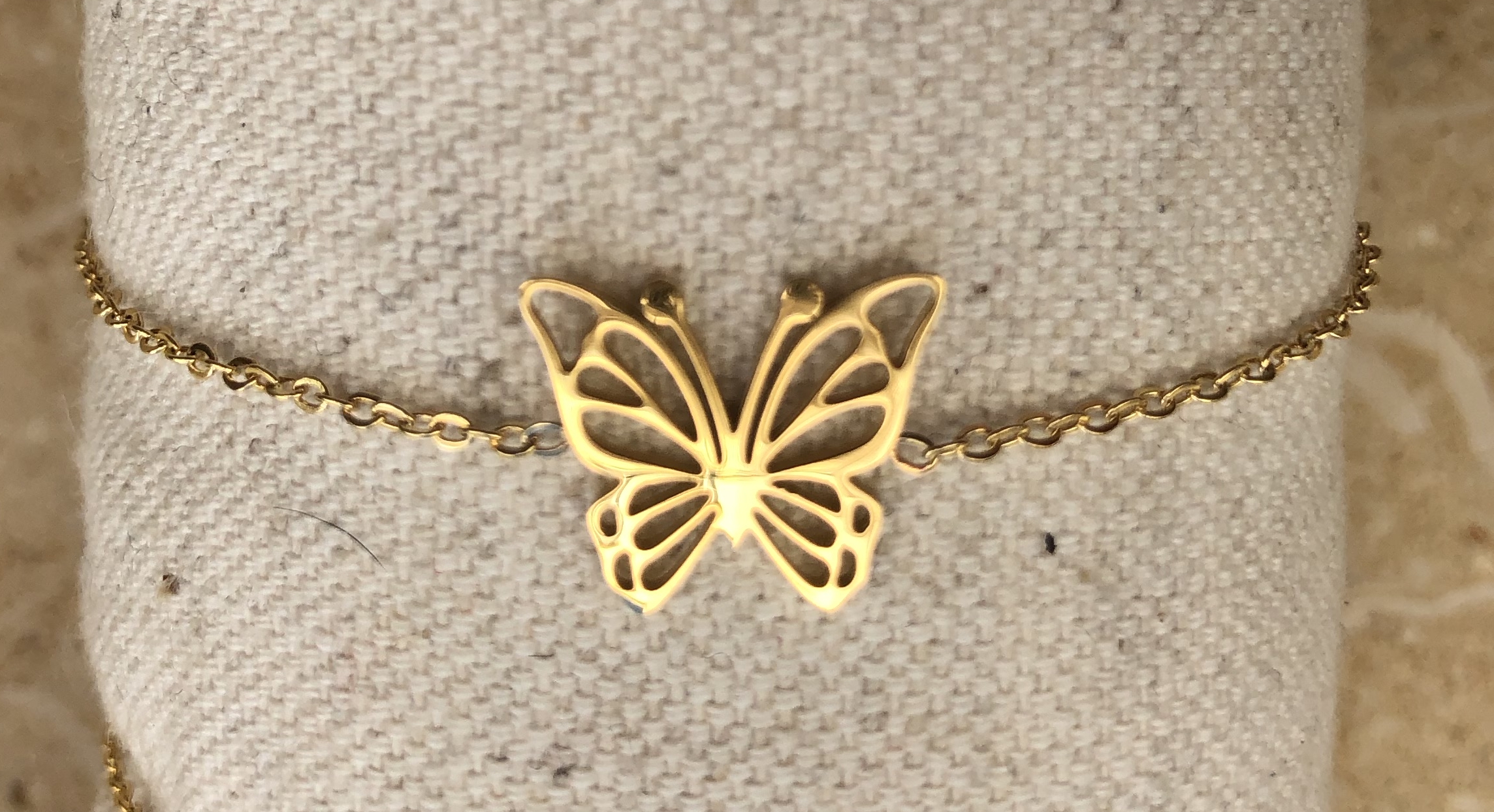 Bracelet papillon plaqué or chaine de sécurité