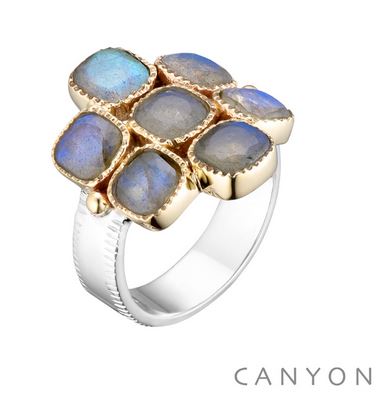 Bague argent et laiton composee d\'un anneau argent plat et de 7 carres de labradorite sertis de laiton et de 2 petites boules de laiton - Canyon