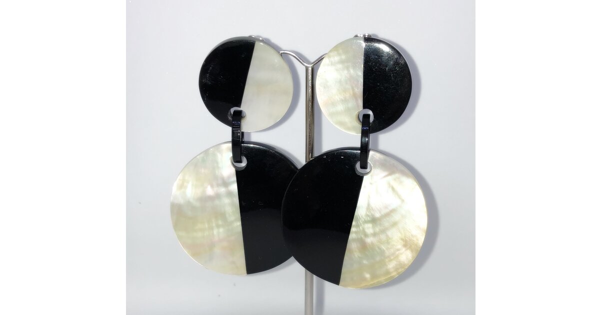 Boucles D'oreilles Clips En Résine Noire Losange Avec Nacre - Occasion TBE