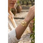 Bracelet Lipsy Mini Sca doré Lotta Djossou porté au poignet