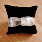 Bracelet manche n°3 fabriqué avec des couverts en argent - Création d'Olivia