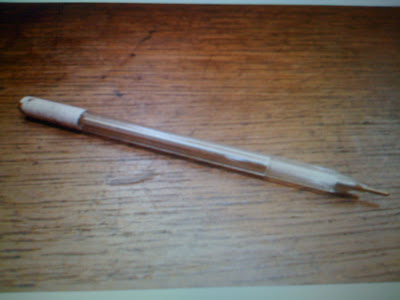 LE STYLO ARGENT, LE CRAYON ARGENT POUR CUIR
