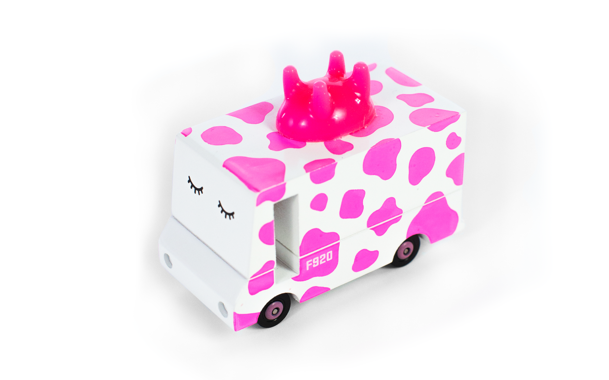 Stawberry-Moo-Van-Front-Q