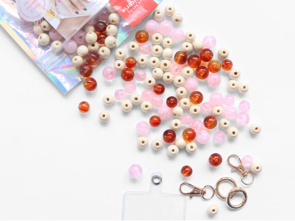 kit-diy-chaine-de-telephone-perles-boho-chic-2