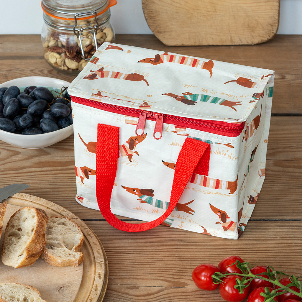30697-sausage-dog-lunch-bag_lifestyle-2