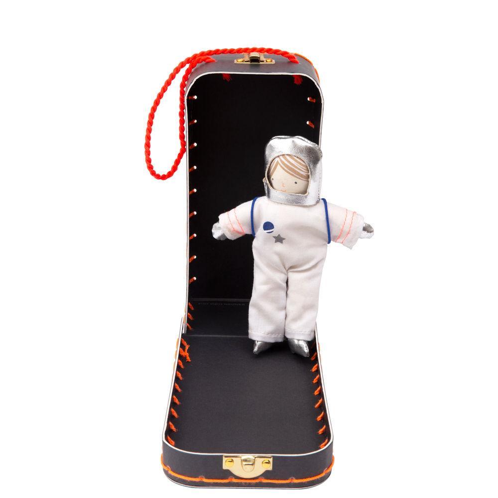 Mini poupée Sam l\'astronaute et sa valise fusée