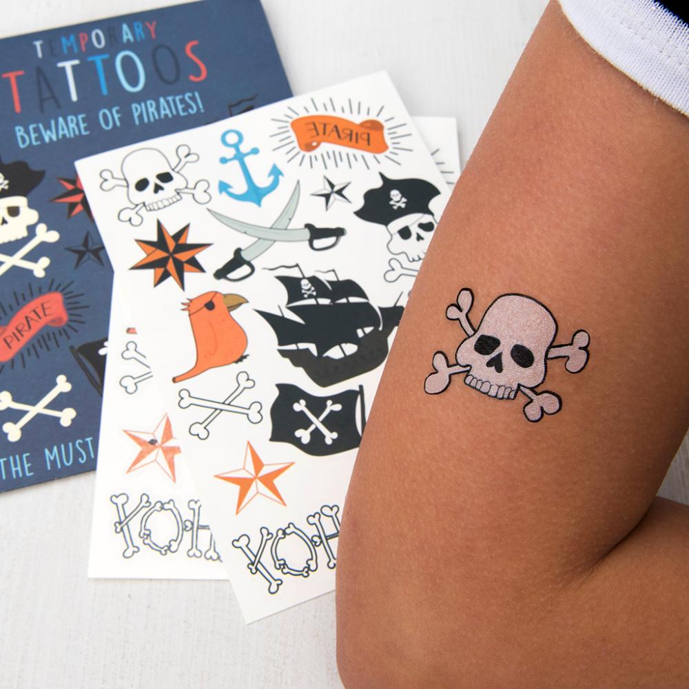 beware-pirates-temporary-tattoos-26624-lifestyle