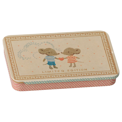 COLOURBOX72070710
