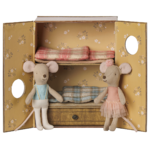 COLOURBOX72070643