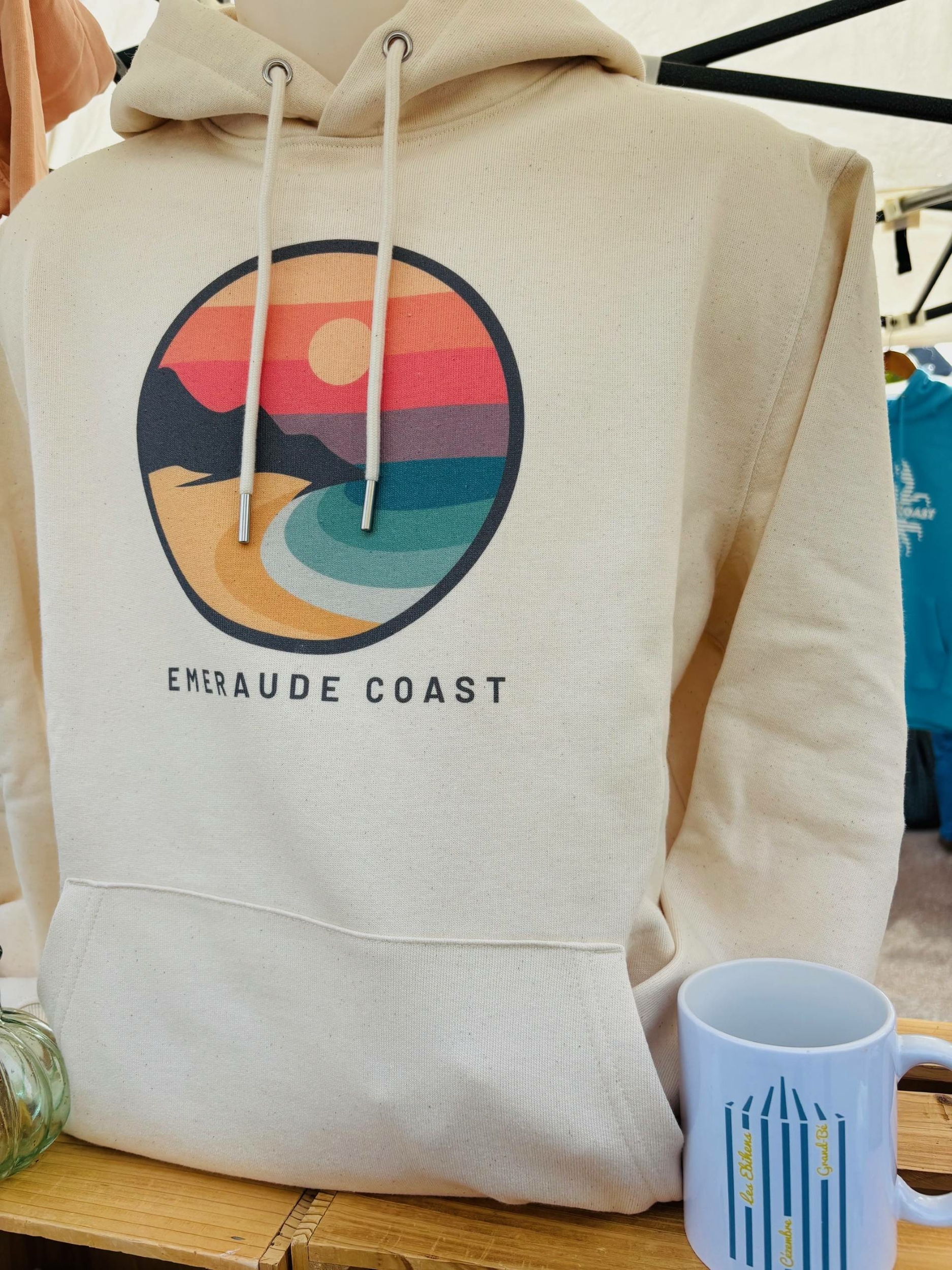 sweat adulte capuche ecru coucher de soleil Emeraude coast3-compressed