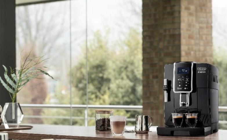 La cafetière DeLonghi Dinamica automatique à café grain