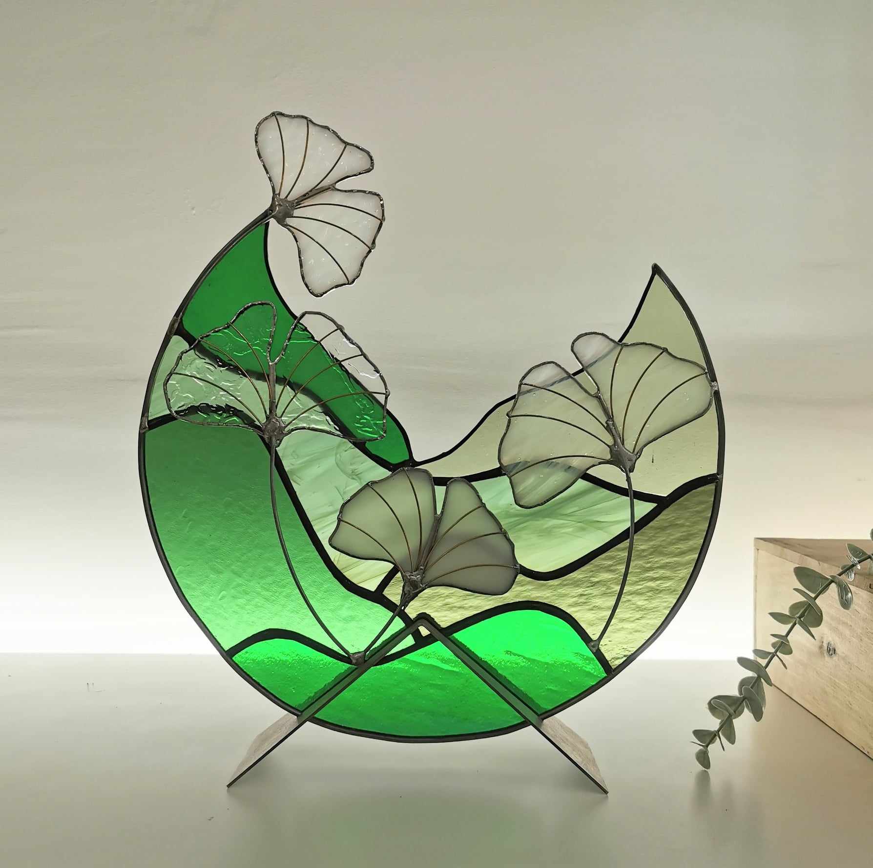 Sculpture vitrail contemporain circulaire feuille de gingko FOKC394_330€