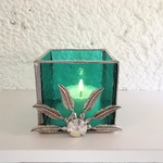 Photophore en verre émeraude vitrail et plumes métal FOKC268d_30€