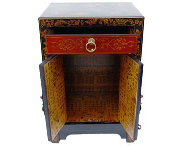 table-de-chevet-chinoise-rouge-et-noire-817-470
