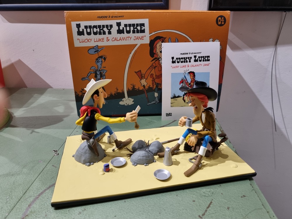 ANCIENNE FIGURINE PVC plastique Lucky Luke Calamity Jane Plastoy EUR 5