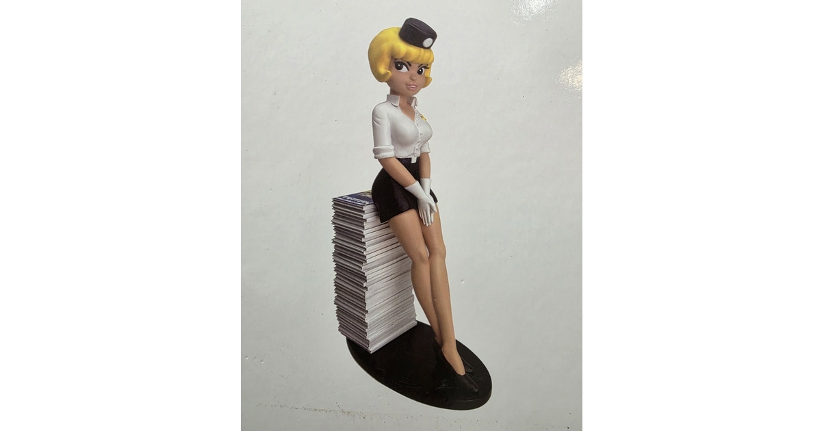 Walthéry , François - Figurine Natacha - Pile d'albums - Para-BD ...