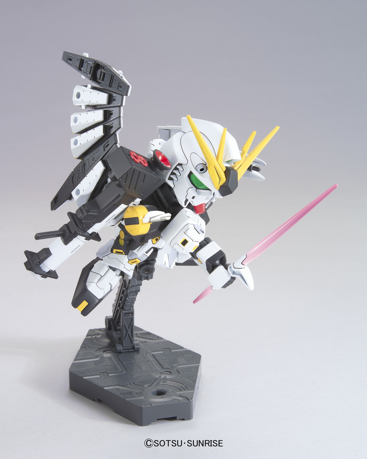 BANDAI GUNPLA BB Nu Gundam 387 g vue complementaire