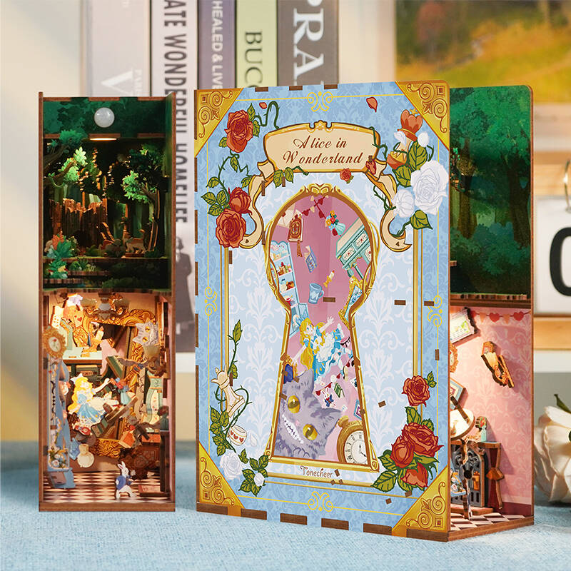 Model-3D-LED-Book-Nook-Alice in Wonderland-1565_9 (6)