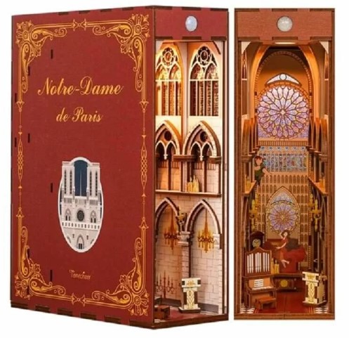 Model-3D-LED-Book-Nook-Notre Dame de Paris (1)