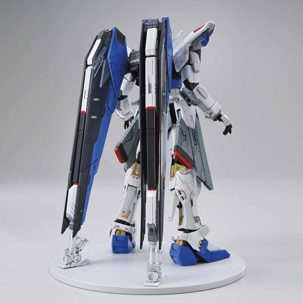 full-mechanics-1100-gundam-seed-destiny-zgmf-x10a-freedom-gundam-vergcp-limited-edition-bandai- (4)