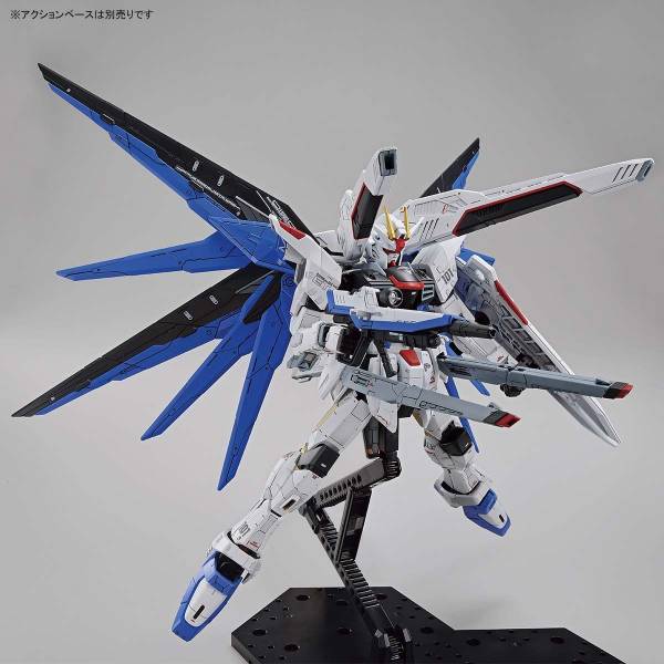 full-mechanics-1100-gundam-seed-destiny-zgmf-x10a-freedom-gundam-vergcp-limited-edition-bandai- (1)
