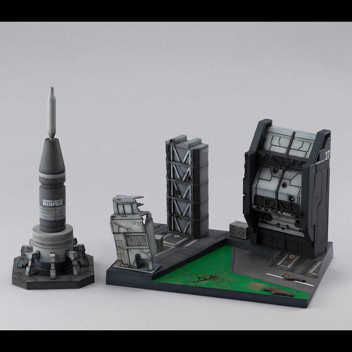 realistic-model-series-mobile-suit-gundam-seed-g-structure-gs06-1144-heliopolis-battle-stage-megahouse- (1)