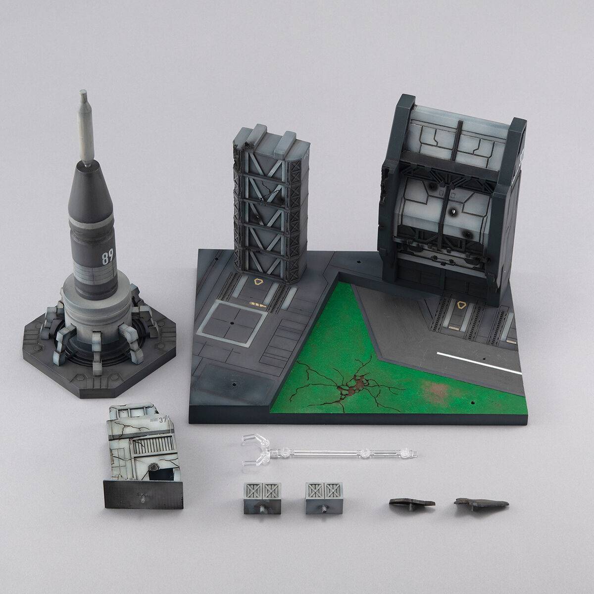 realistic-model-series-mobile-suit-gundam-seed-g-structure-gs06-1144-heliopolis-battle-stage-megahouse- (6)