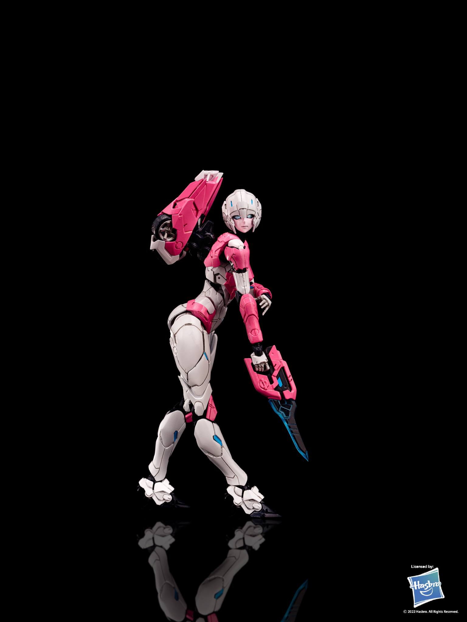 flame_toys-arcee-5