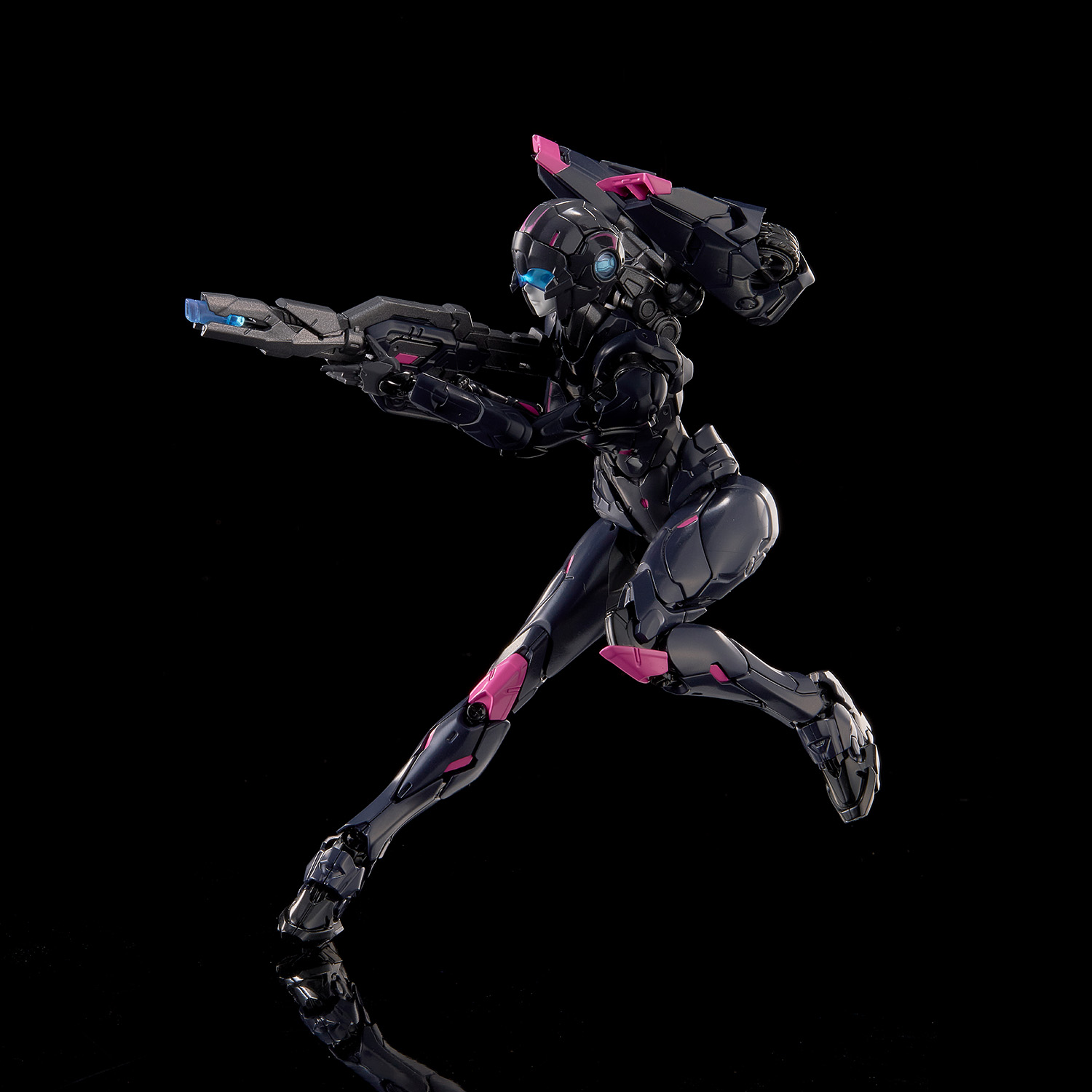 flame_toys-black_arcee-9