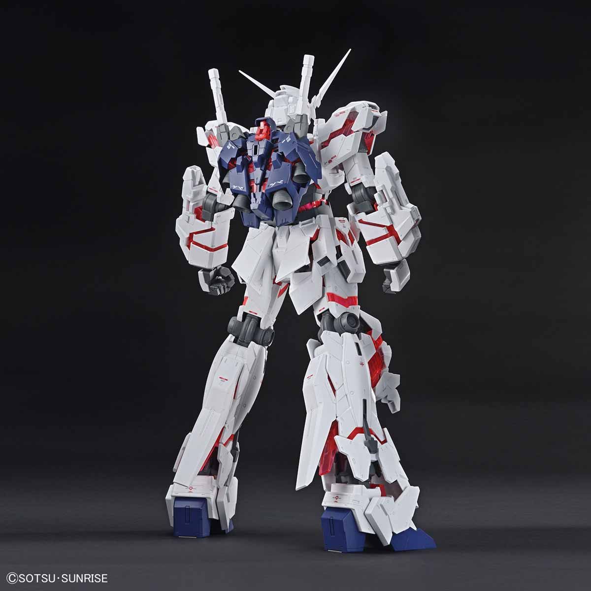 mega_size_model-unicorn_destroy-4
