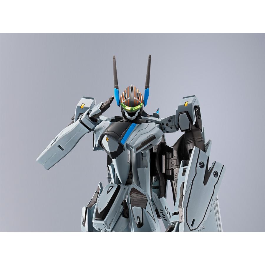 macross-topgun-maverick-figurine-vf-25-messiah-valkyrie-top-gun-maverick-ver-dx-chogokin (10)