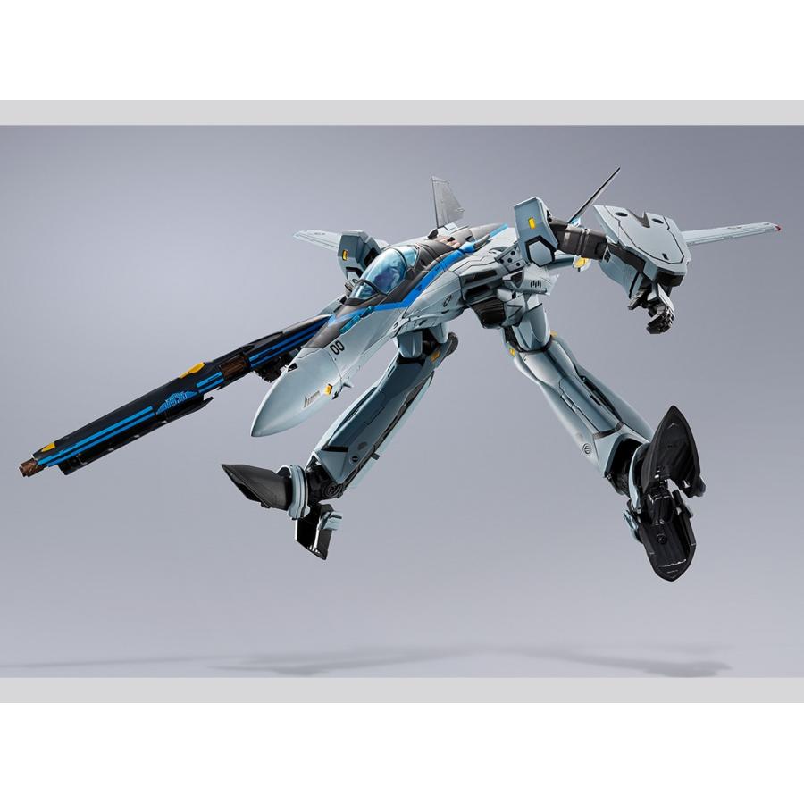 macross-topgun-maverick-figurine-vf-25-messiah-valkyrie-top-gun-maverick-ver-dx-chogokin (8)