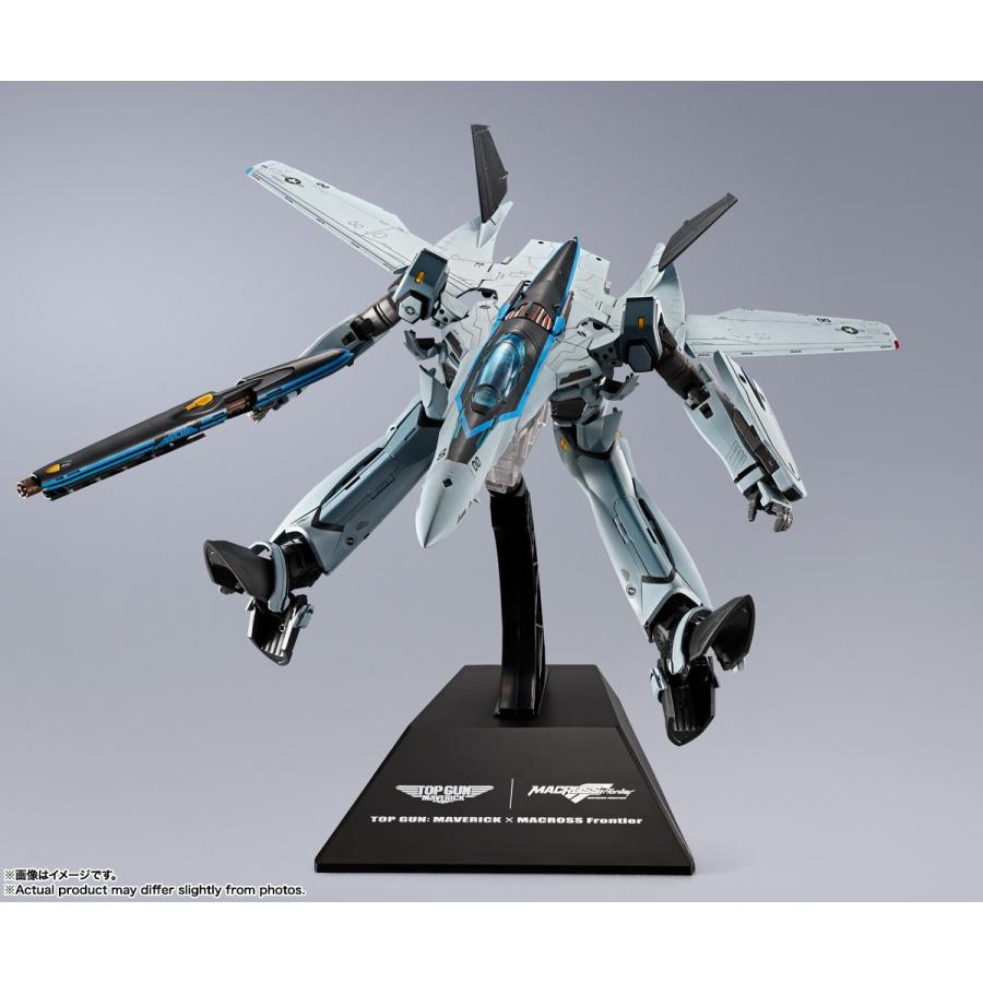 macross-topgun-maverick-figurine-vf-25-messiah-valkyrie-top-gun-maverick-ver-dx-chogokin (3)