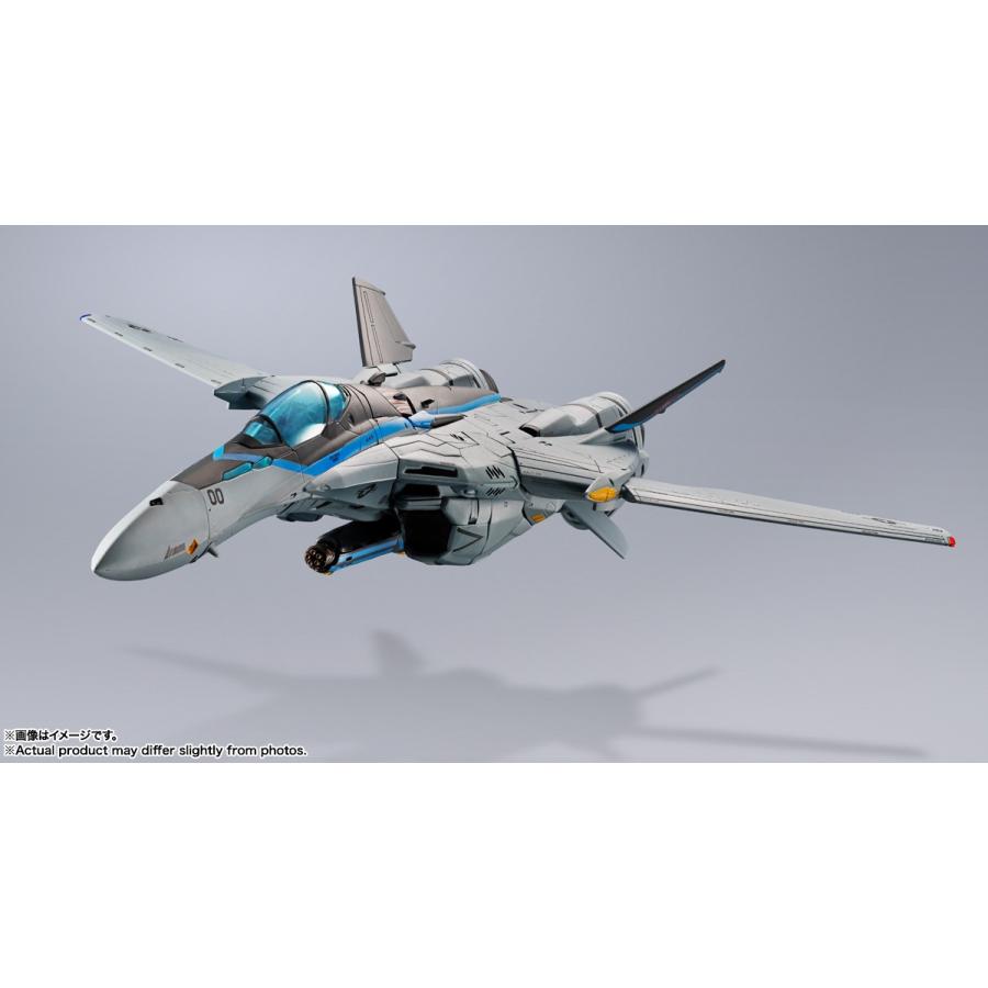 macross-topgun-maverick-figurine-vf-25-messiah-valkyrie-top-gun-maverick-ver-dx-chogokin (4)