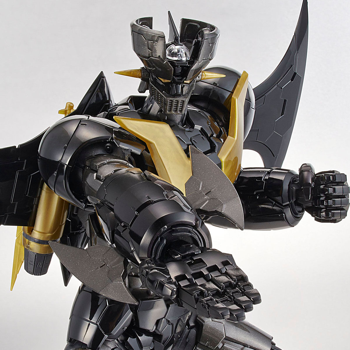 hg-mazinger_z_infinity_ver_black-4