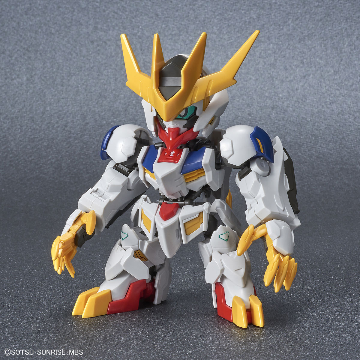BANDAI GUNPLA Cross Silhouette Gundam Barbatos Lupus Rex i vue complementaire