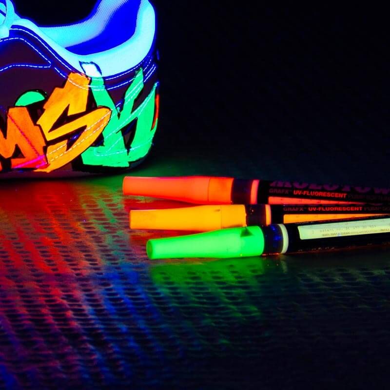 marker-molotow-uv-fluorescent_lumiere_noire_omsk