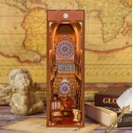 Model-3D-LED-Book-Nook-Notre Dame de Paris (2)