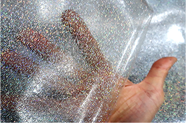 Nappe transparente pailletée Epai:0,25mm largeur 140cm