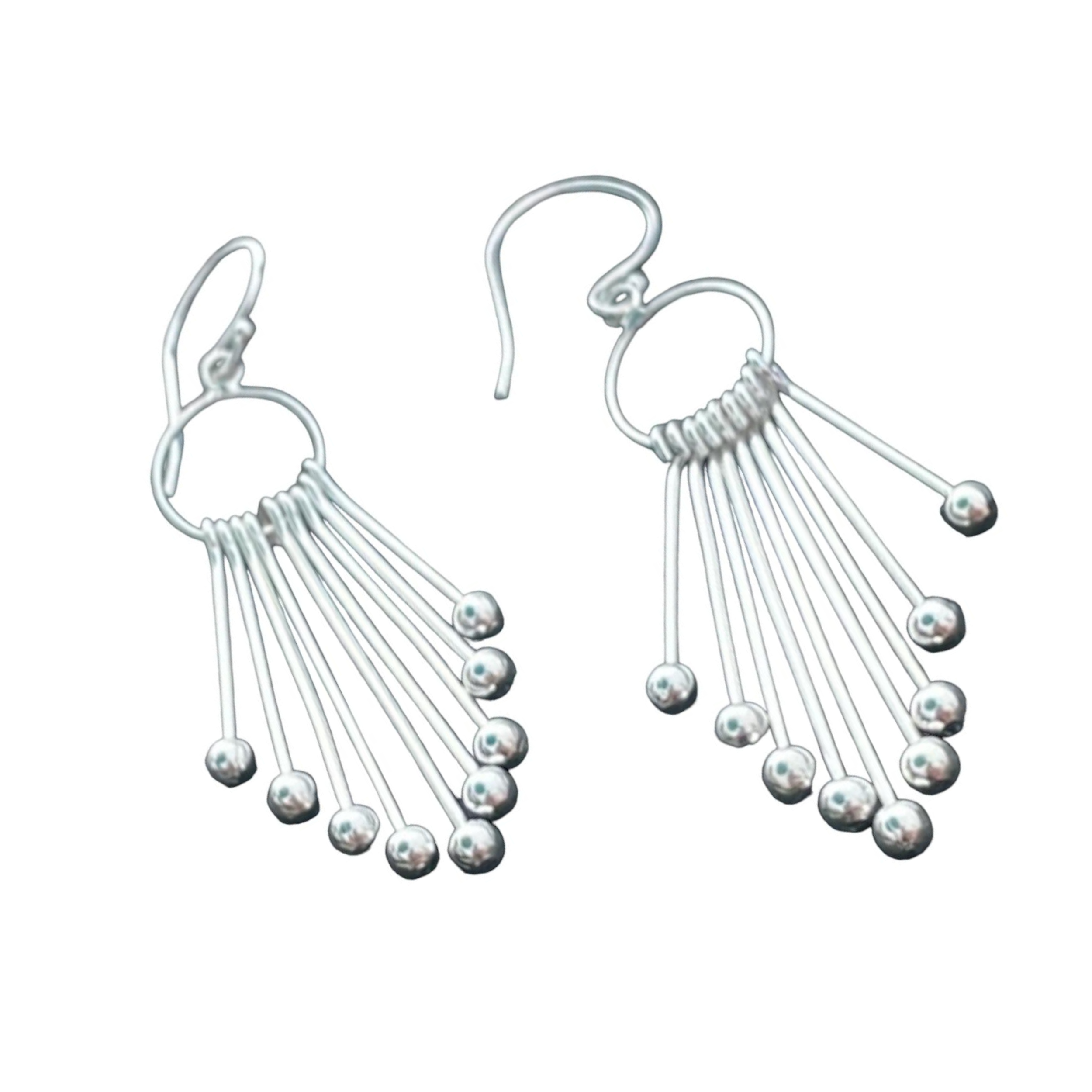 Boucles d\'oreilles modernes chandelier argent