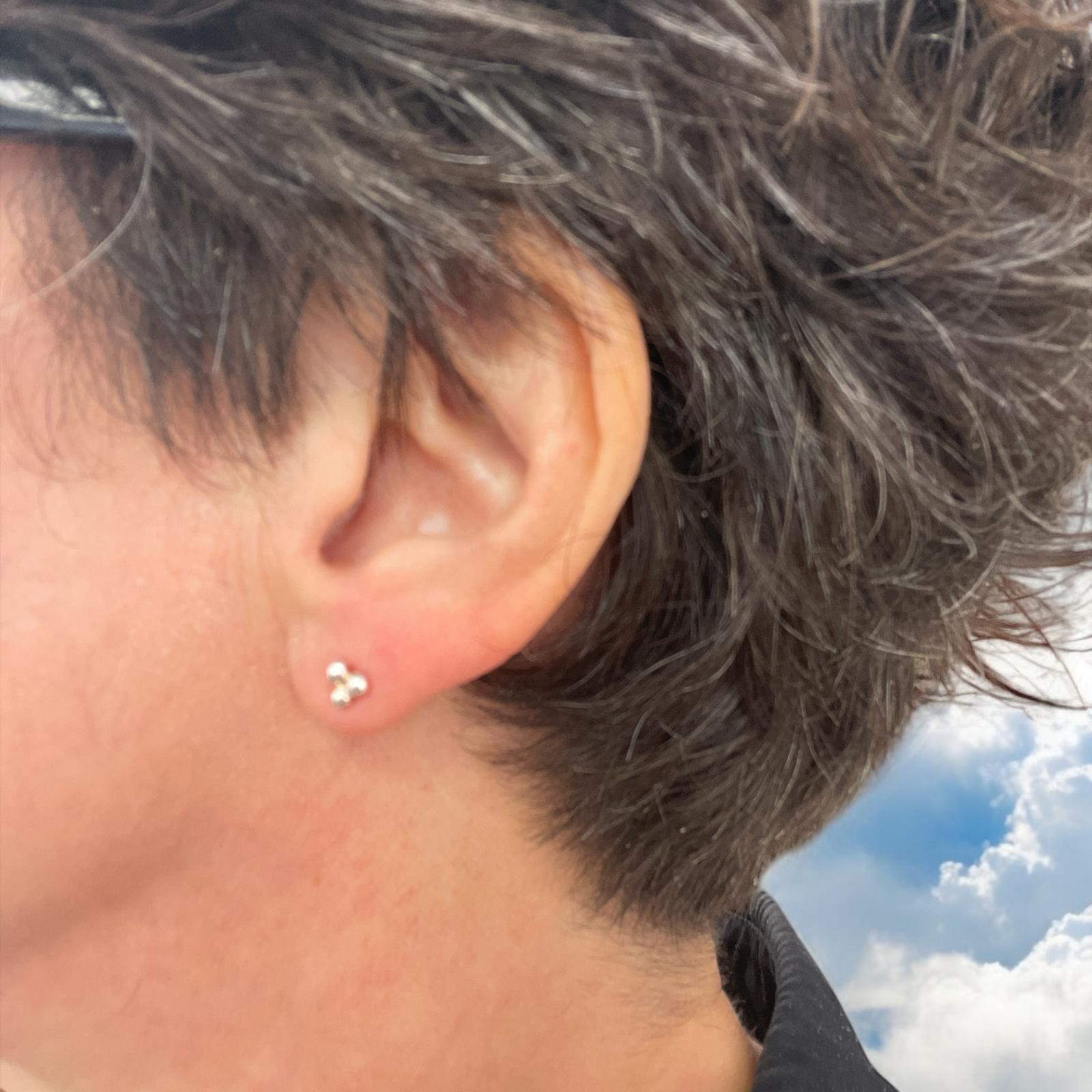 boucles doreilles puces ronds