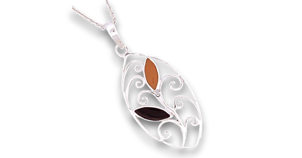 Pendentif Ovale En Or 18 Carats – Décor Végétal, Pierres Rouges, Réf MP2574, Occasion Porté