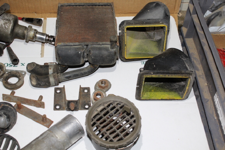 lot de pièces RENAULT 8,gordini,alpine A110 - RENAULT - autopieces-ancienne